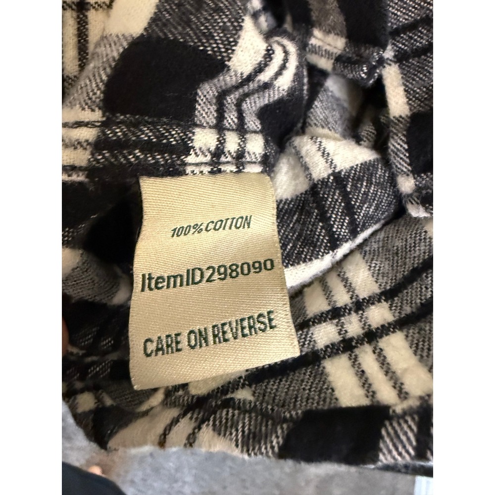 LL Bean Flannel Shirt Womens M Black White Excellent Plaid Button Up 298090 - Picture 2 of 6